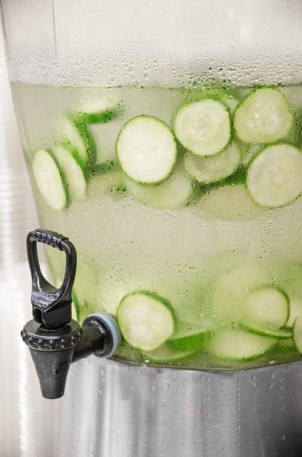 Agua de Pepino y Limón: Cómo Prepararla para una Alimentación Más Ligera